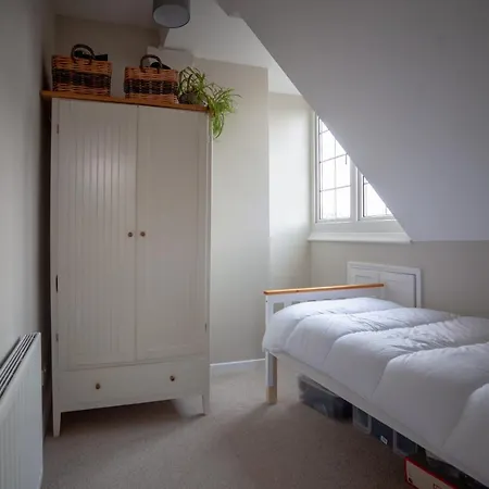 Hereford City - St Owens Terrace - Comfortable & Spacious Well Presented Three Storey House, Perfect For A Weekend Away & Exploring The City On Foot - Hosted By Rentmyhouse Exterior photo