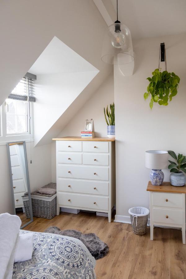 Hereford City - St Owens Terrace - Comfortable & Spacious Well Presented Three Storey House, Perfect For A Weekend Away & Exploring The City On Foot - Hosted By Rentmyhouse * Hereford